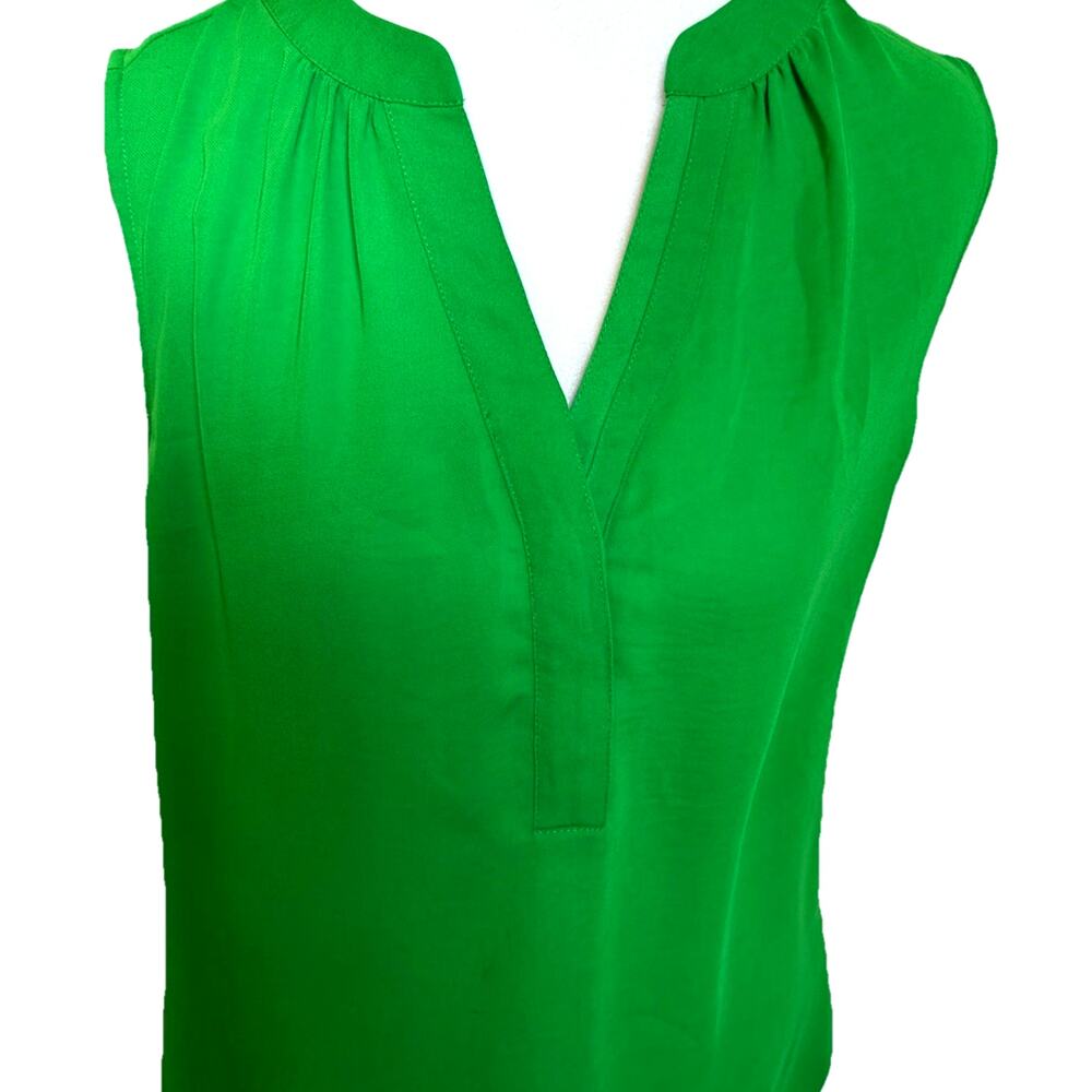 Banana Republic Emerald Green Sleeveless Blouse Lightweight Top Office Casual S